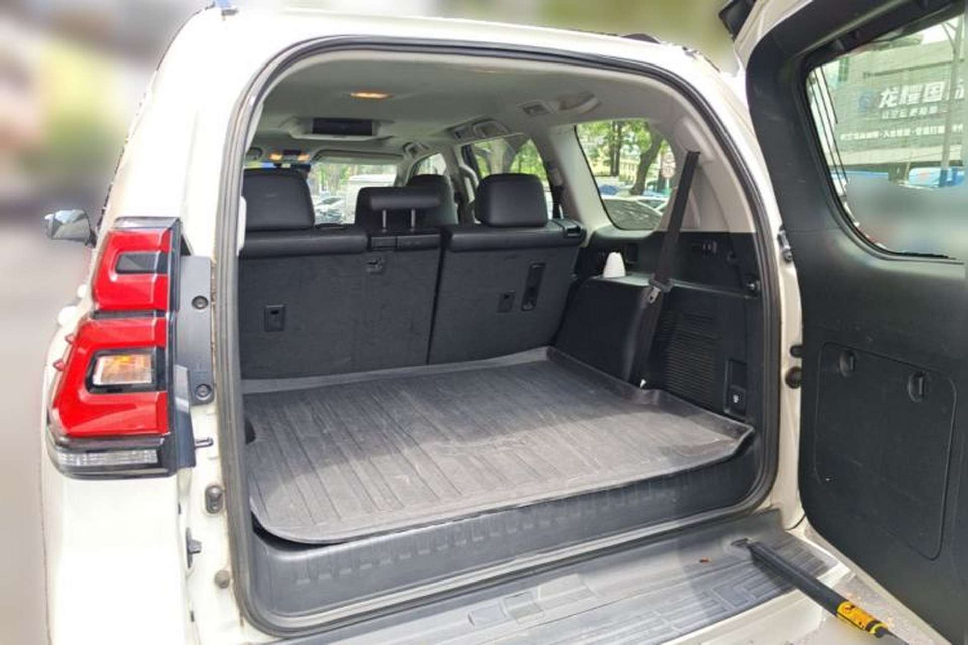 Used Toyota Prado 2018 3.5L Automatic TX-L NAVI Trunk
