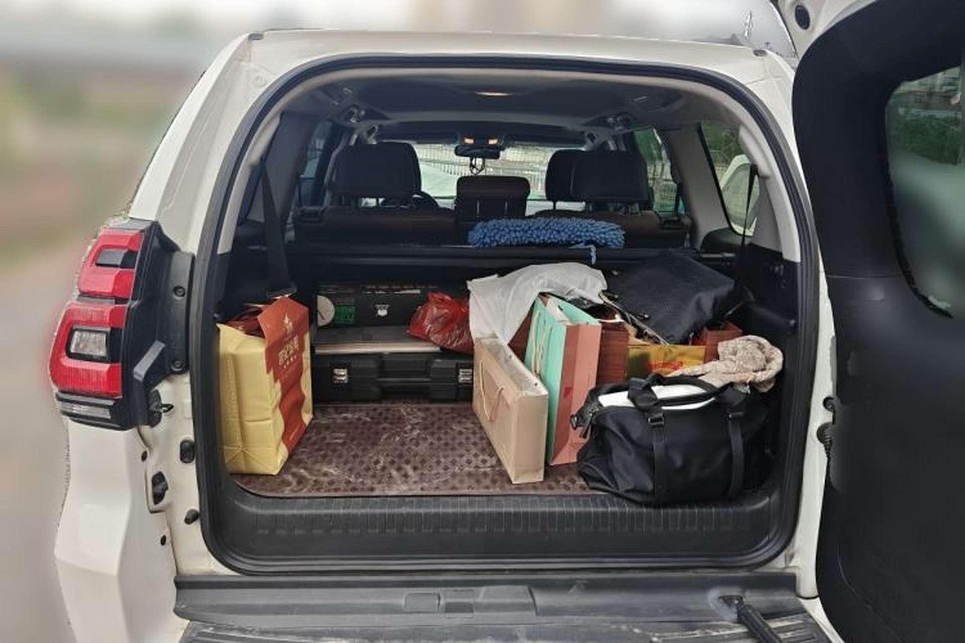 Used Toyota Prado 2018 3.5L Automatic TX Trunk