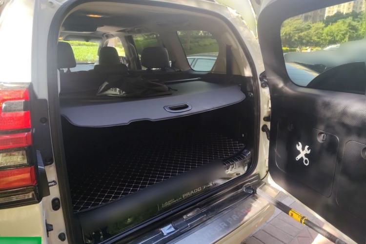 Used Toyota Prado 2018 3.5L Automatic VX NAVI with Rear-Mounted Spare Tire Trunk