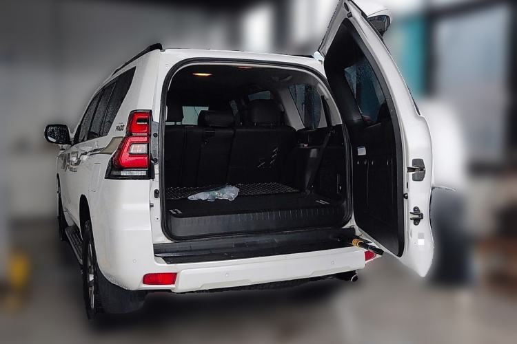Used Toyota Prado 2018 3.5L Automatic TX-L with Rear-Mounted Spare Tire Trunk