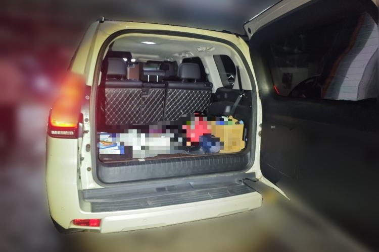 Used Toyota Prado 2018 3.5L Automatic TX-L with Rear-Mounted Spare Tire Trunk