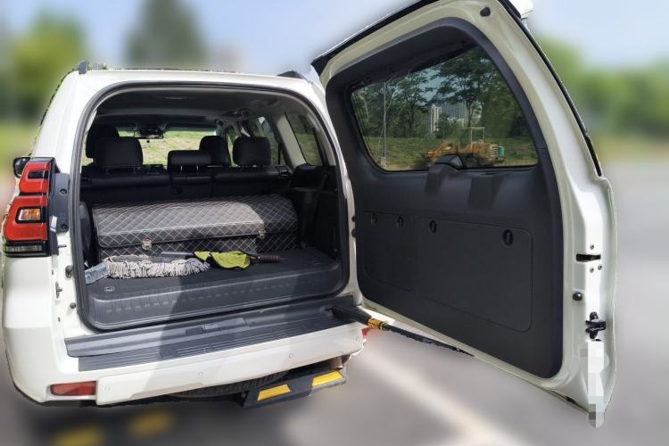 Used Toyota Prado 2018 3.5L Automatic TX Trunk