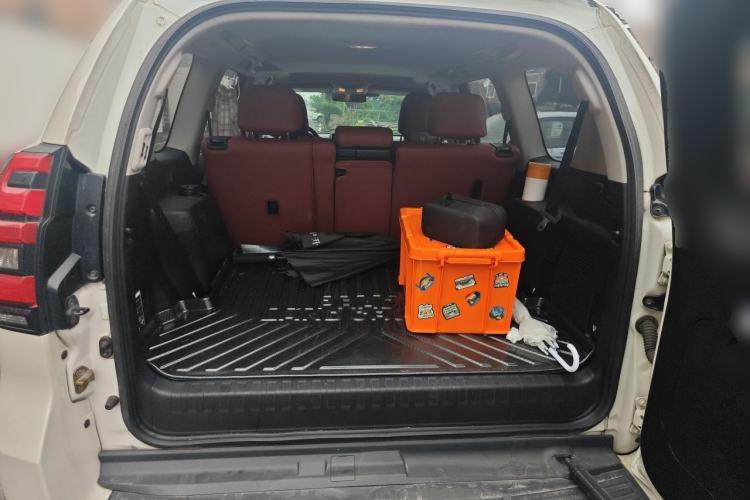 Used Toyota Prado 2018 3.5L Automatic TX-L with Rear-Mounted Spare Tire Trunk