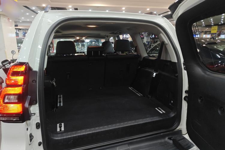 Used Toyota Prado 2018 3.5L Automatic TX-L Trunk