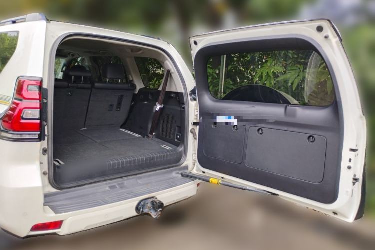 Used Toyota Prado 2018 3.5L Automatic TX-L with Rear-Mounted Spare Tire Trunk