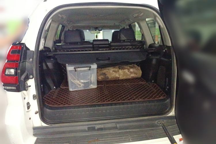 Used Toyota Prado 2018 3.5L Automatic TX-L with Rear-Mounted Spare Tire Trunk