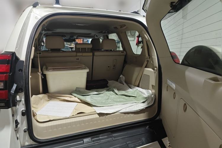 Used Toyota Prado 2018 3.5L Automatic TX-L with Rear-Mounted Spare Tire Trunk