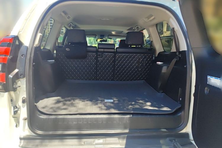 Used Toyota Prado 2018 3.5L Automatic TX-L with Rear-Mounted Spare Tire Trunk