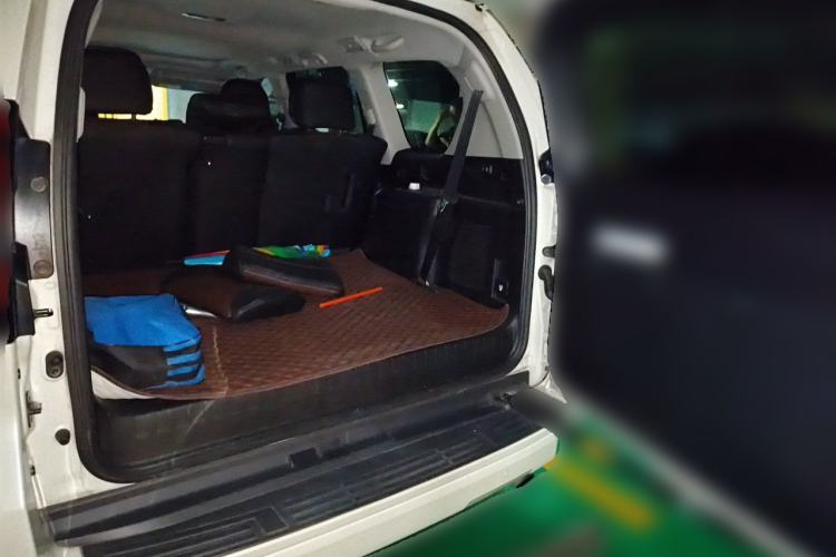 Used Toyota Prado 2018 3.5L Automatic TX-L with Rear-Mounted Spare Tire Trunk