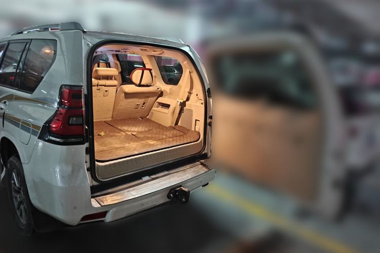 Used Toyota Prado  Trunk