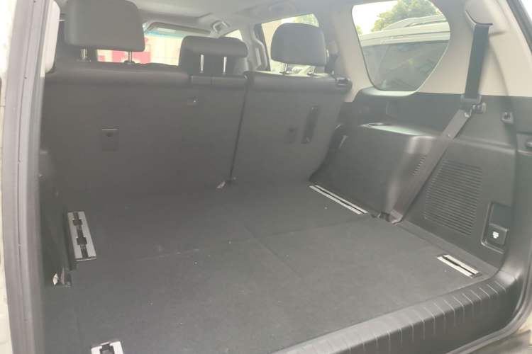 Used Toyota Prado 2018 3.5L Automatic TX-L with Rear-Mounted Spare Tire Trunk