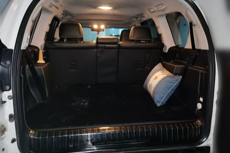 Used Toyota Prado 2018 3.5L Automatic TX-L with Rear-Mounted Spare Tire Trunk