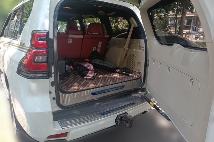 Used Toyota Prado 2018 3.5L Automatic SX Trunk
