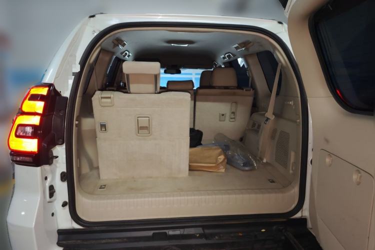 Used Toyota Prado  Trunk