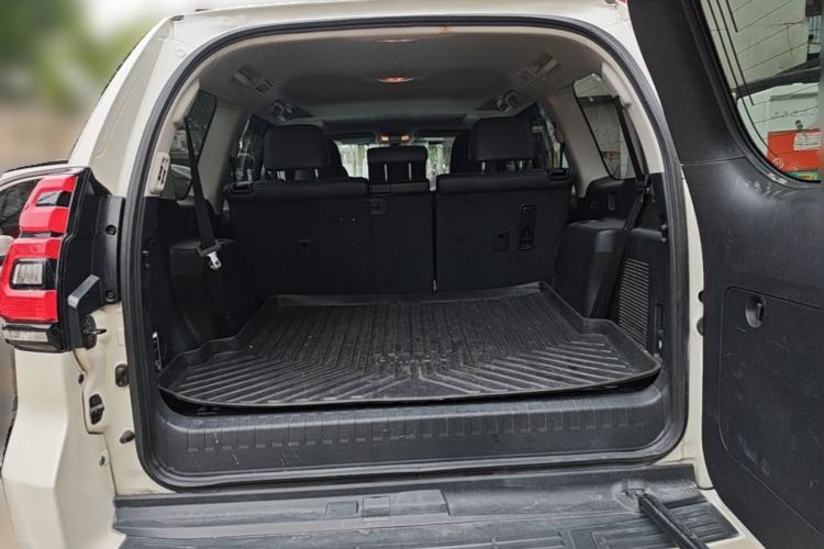 Used Toyota Prado  Trunk