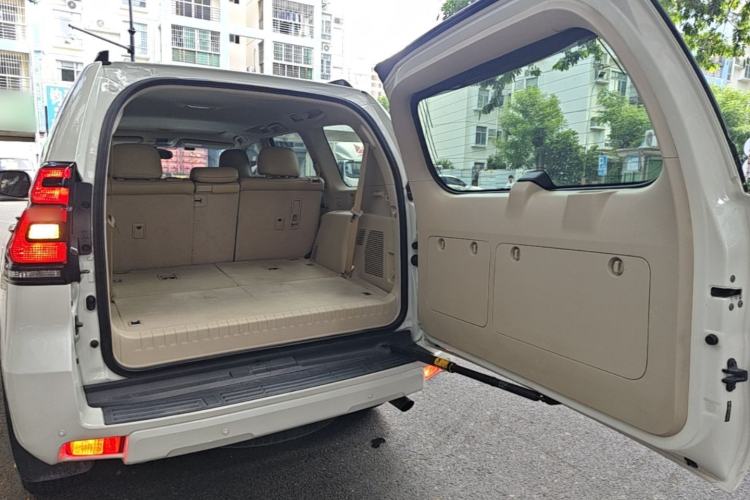 Used Toyota Prado 2018 3.5L Automatic TX Trunk