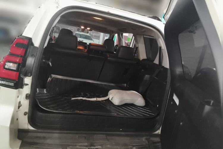 Used Toyota Prado 2018 3.5L Automatic TX-L with Rear-Mounted Spare Tire Trunk