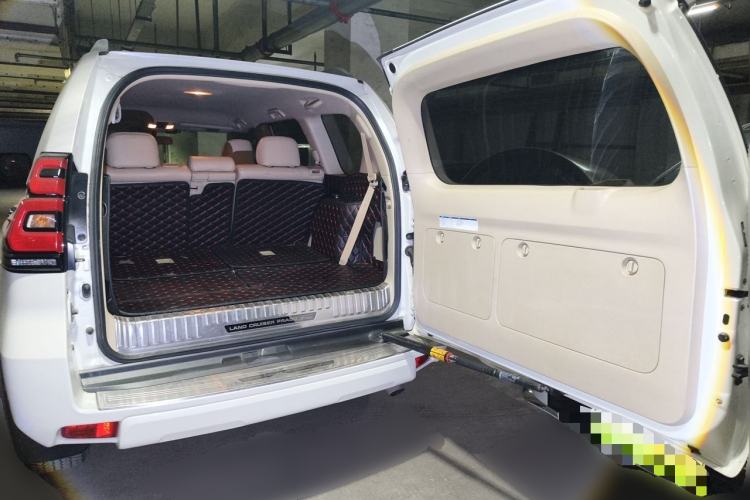 Used Toyota Prado  Trunk