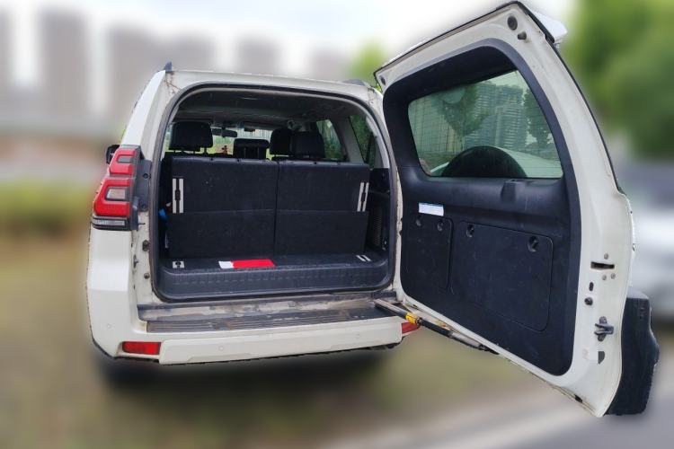 Used Toyota Prado 2018 3.5L Automatic TX-L with Rear-Mounted Spare Tire Trunk
