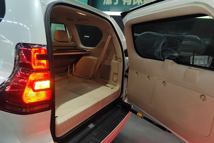 Used Toyota Prado 2018 3.5L Automatic TX-L NAVI Trunk