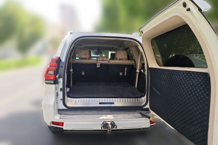 Used Toyota Prado  Trunk