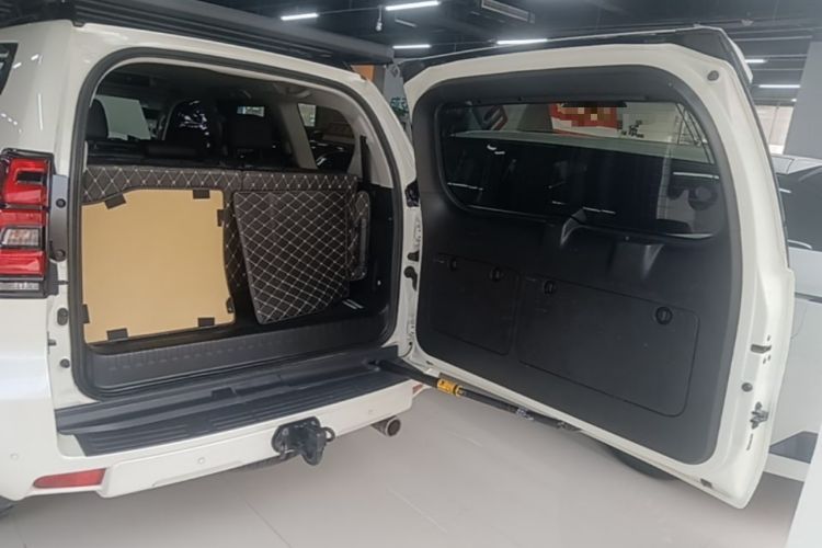 Used Toyota Prado 2018 3.5L Automatic TX-L NAVI Trunk