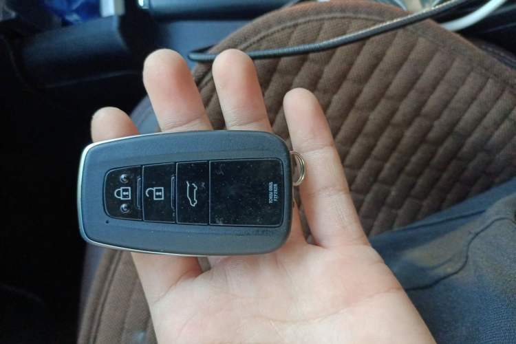 Used Toyota Prado 2018 3.5L Automatic TX Vehicle Key