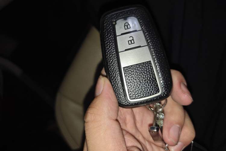 Used Toyota Prado  Vehicle Key