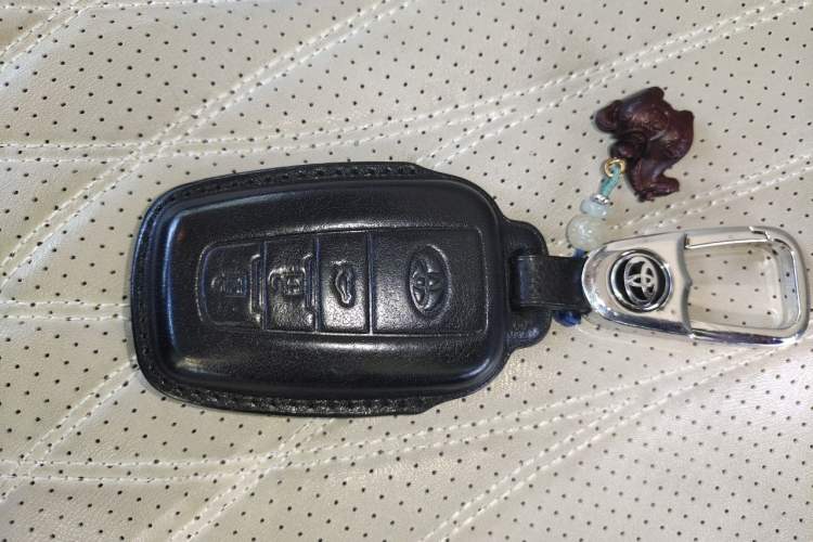 Used Toyota Prado 2018 3.5L Automatic TX Vehicle Key