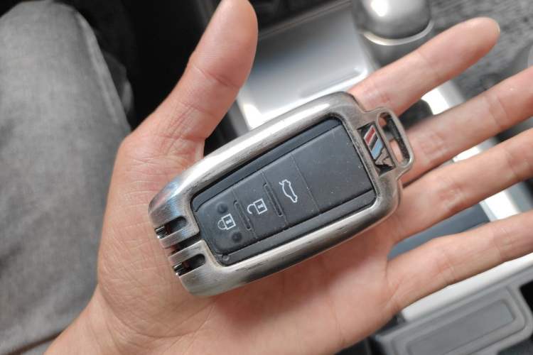 Used Toyota Prado 2018 3.5L Automatic TX Vehicle Key
