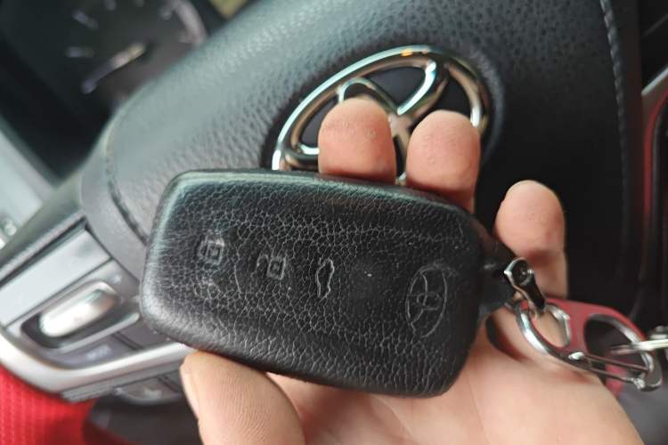 Used Toyota Prado 2018 3.5L Automatic TX Vehicle Key