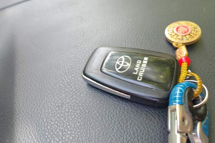 Used Toyota Prado 2018 3.5L Automatic TX Vehicle Key