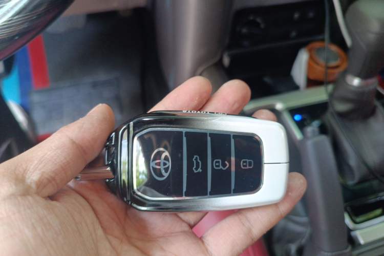 Used Toyota Prado 2018 3.5L Automatic SX Vehicle Key
