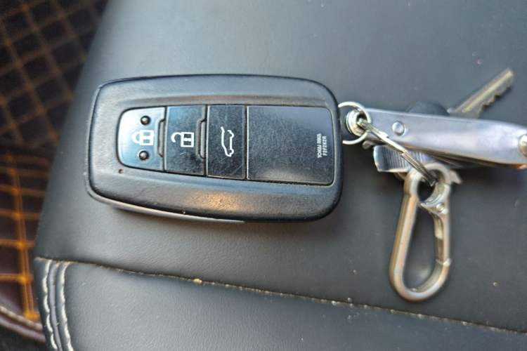 Used Toyota Prado 2018 3.5L Automatic SX Vehicle Key