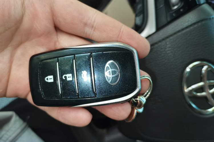 Used Toyota Prado  Vehicle Key