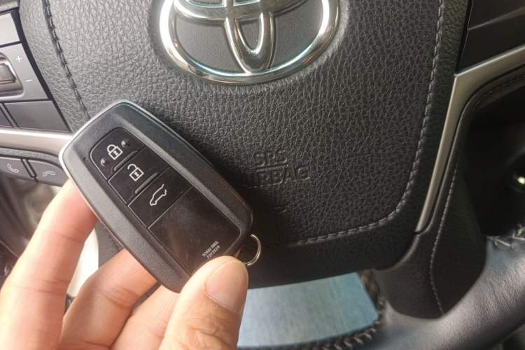 Used Toyota Prado 2018 3.5L Automatic TX Vehicle Key