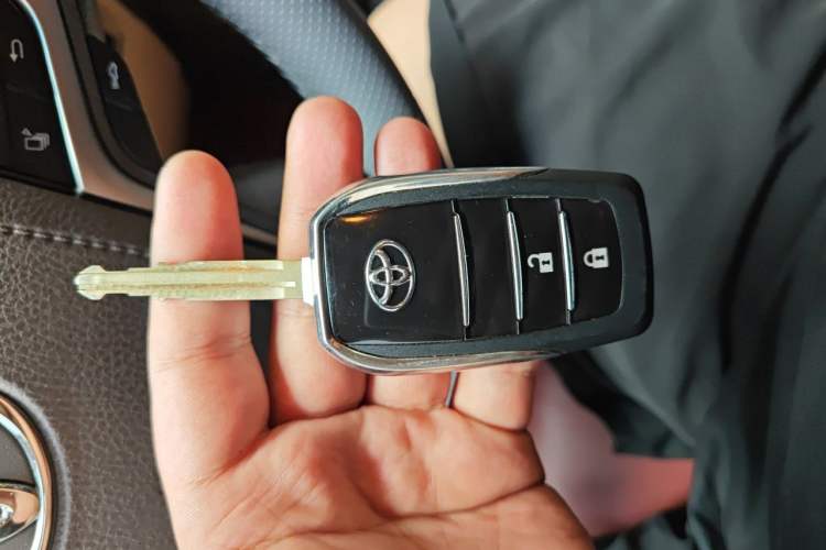 Used Toyota Prado  Vehicle Key