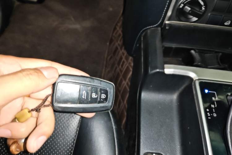 Used Toyota Prado 2018 3.5L Automatic TX Vehicle Key