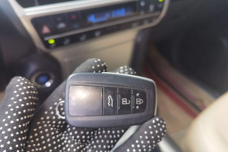 Used Toyota Prado 2018 3.5L Automatic SX Vehicle Key