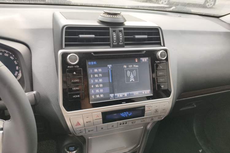 Used Toyota Prado 2019 3.5L Automatic TX-L Deluxe Edition with Rear-Mounted Spare Tire Audio And AC Panel