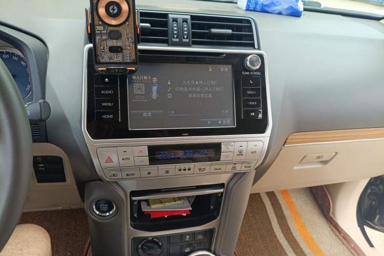 Used Toyota Prado 2019 3.5L Automatic TX-L Deluxe Edition Audio And AC Panel