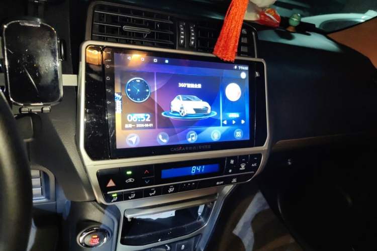 Used Toyota Prado  Audio And AC Panel