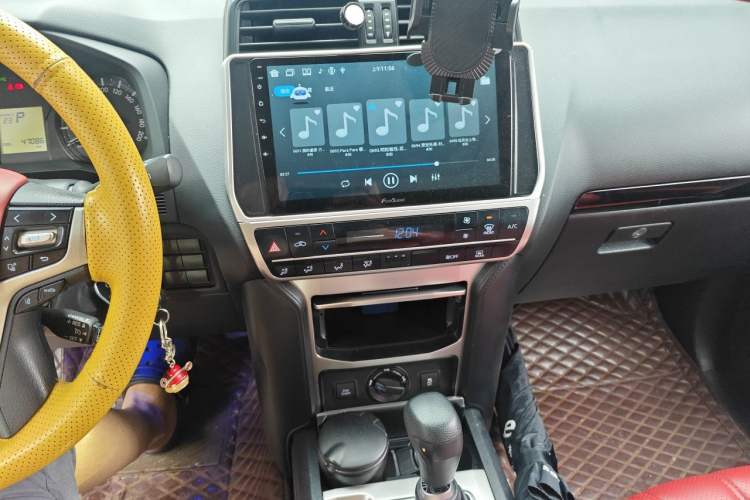Used Toyota Prado  Audio And AC Panel