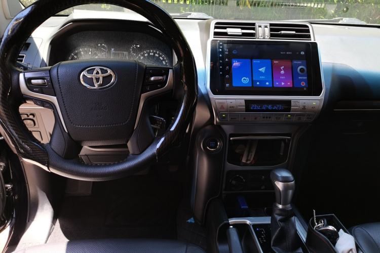 Used Toyota Prado 2019 3.5L Automatic TX-L Deluxe Edition with Rear-Mounted Spare Tire Center Console
