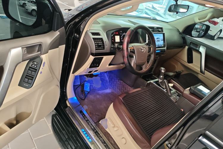 Used Toyota Prado 2019 4.0L TX-L Middle East Driver Seat