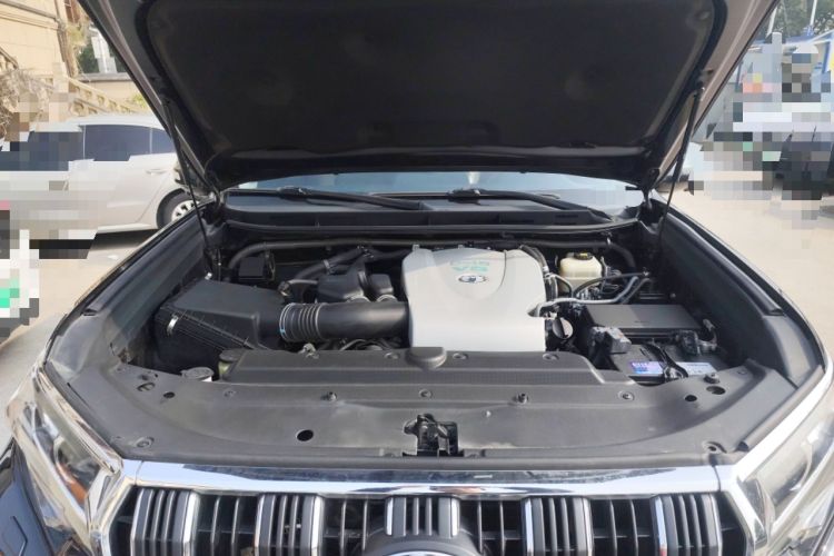 Used Toyota Prado 2019 3.5L Automatic TX-L Deluxe Edition with Rear-Mounted Spare Tire Engine Bay