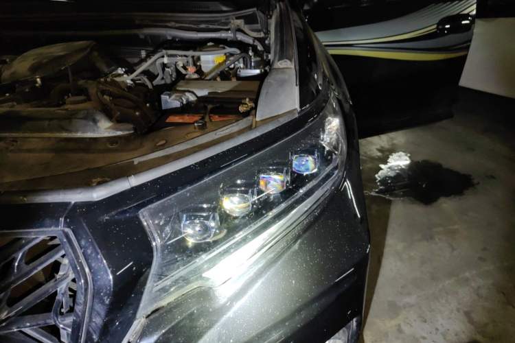 Used Toyota Prado  Engine Bay Left
