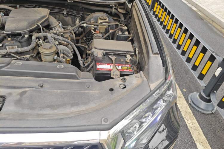 Used Toyota Prado  Engine Bay Left