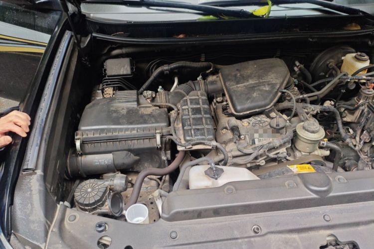 Used Toyota Prado 2019 2.7L TX Aluminum Wheels Underbody Kit Base Version Middle East Engine Bay Right