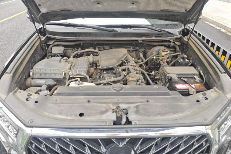 Used Toyota Prado  Engine Bay